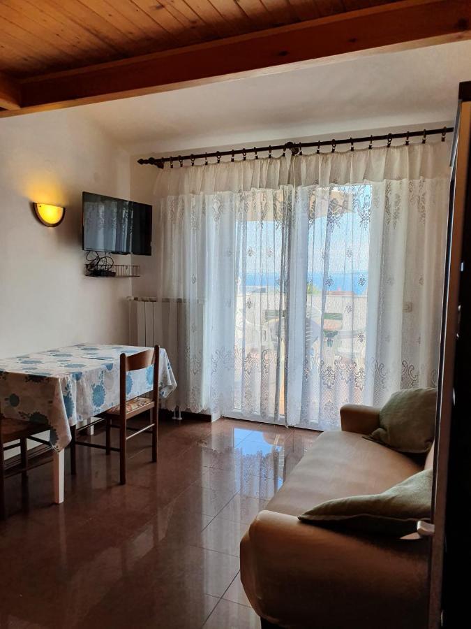 Apartment With Terace And Sea View Marica Krk Town Exterior foto
