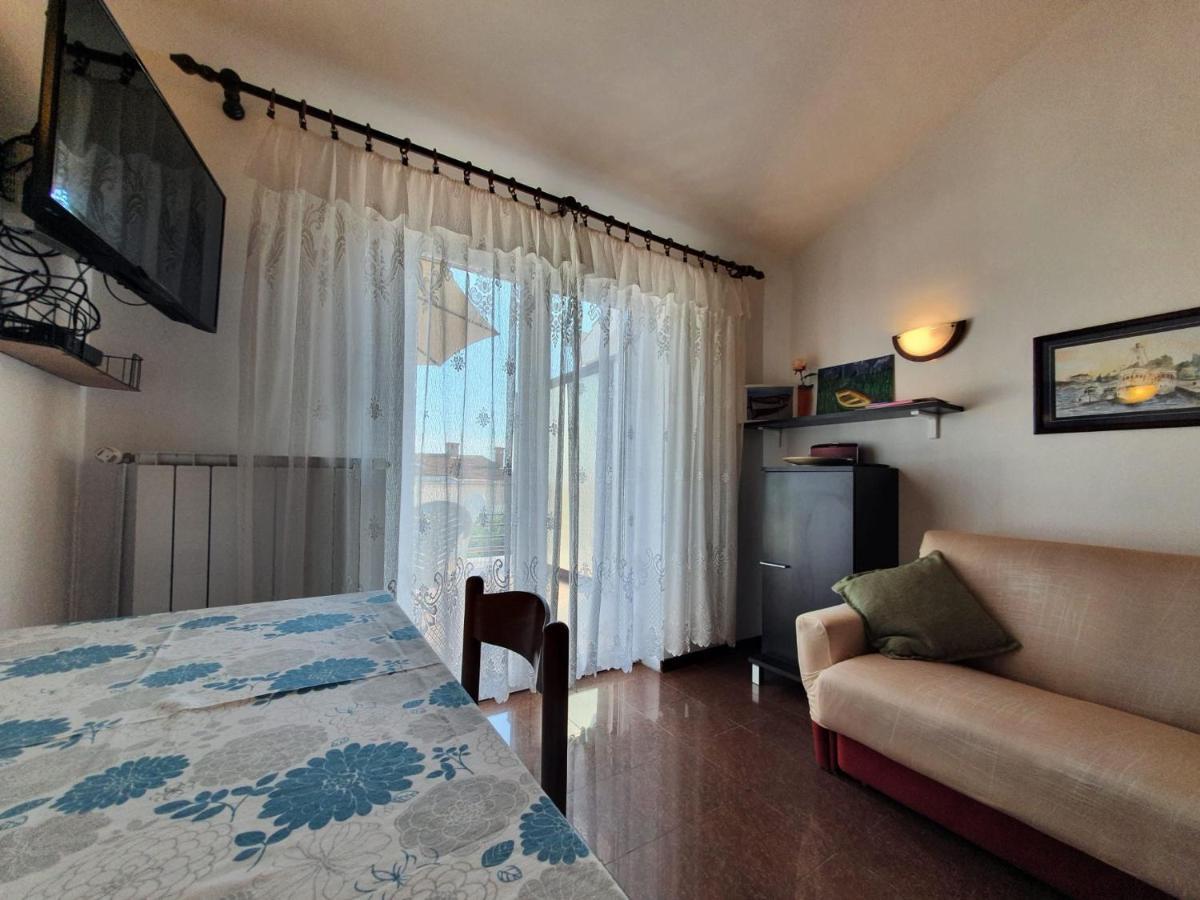 Apartment With Terace And Sea View Marica Krk Town Exterior foto