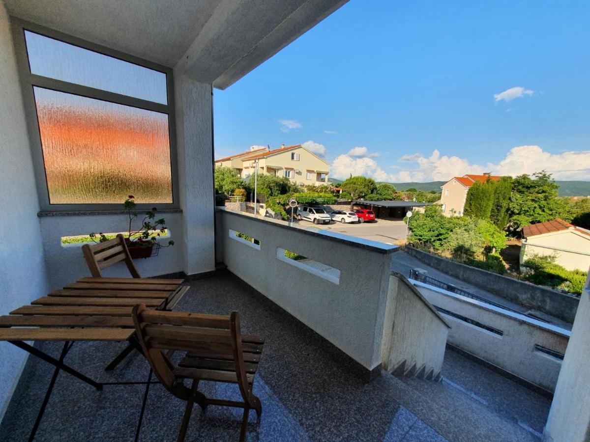 Apartment With Terace And Sea View Marica Krk Town Exterior foto